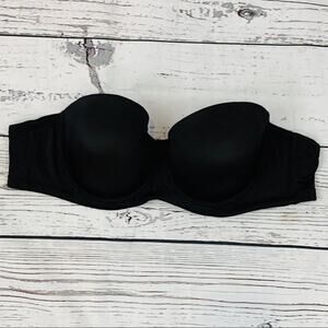 Black strapless underwire bra